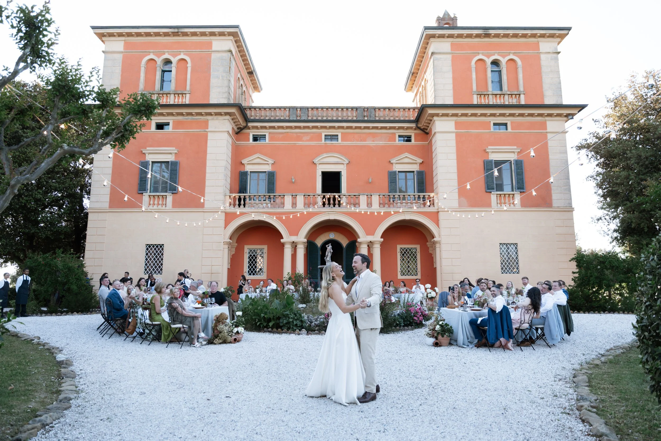 LA DOLCE VITA WEDDING WEEKEND IN A TUSCANY VILLA