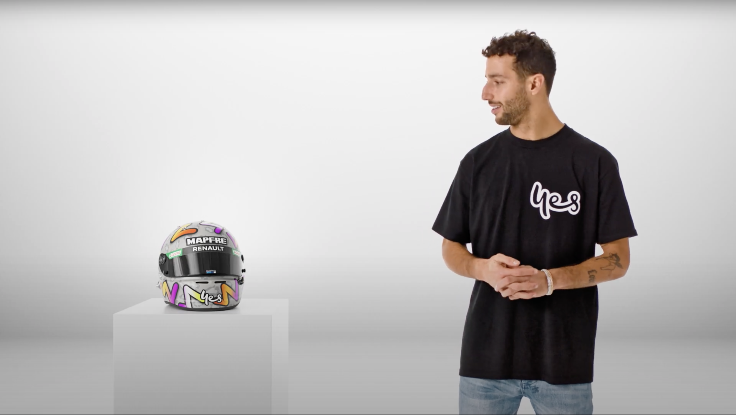 Formula1 Driver Dan Ricciardo is back... and his helmet!