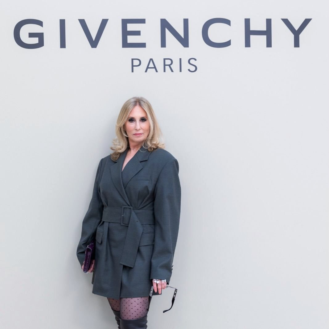 Givenchy, Paris Fashion Week ✨. . .
.
.
.
#Givenchy #ParisFashionWeek #PFW #ParisFashion #RunwayMoments