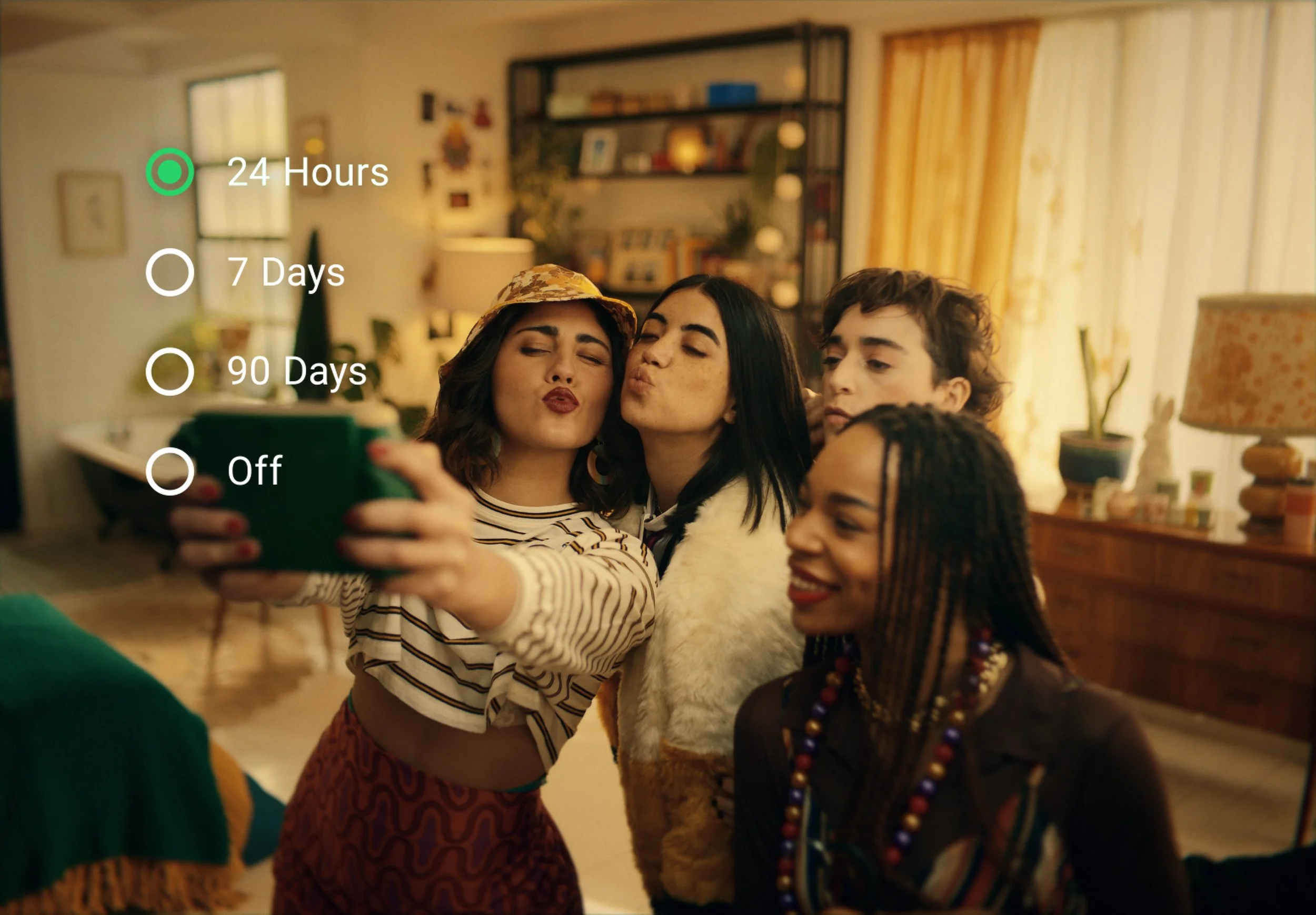 WhatsApp - Fashion Show