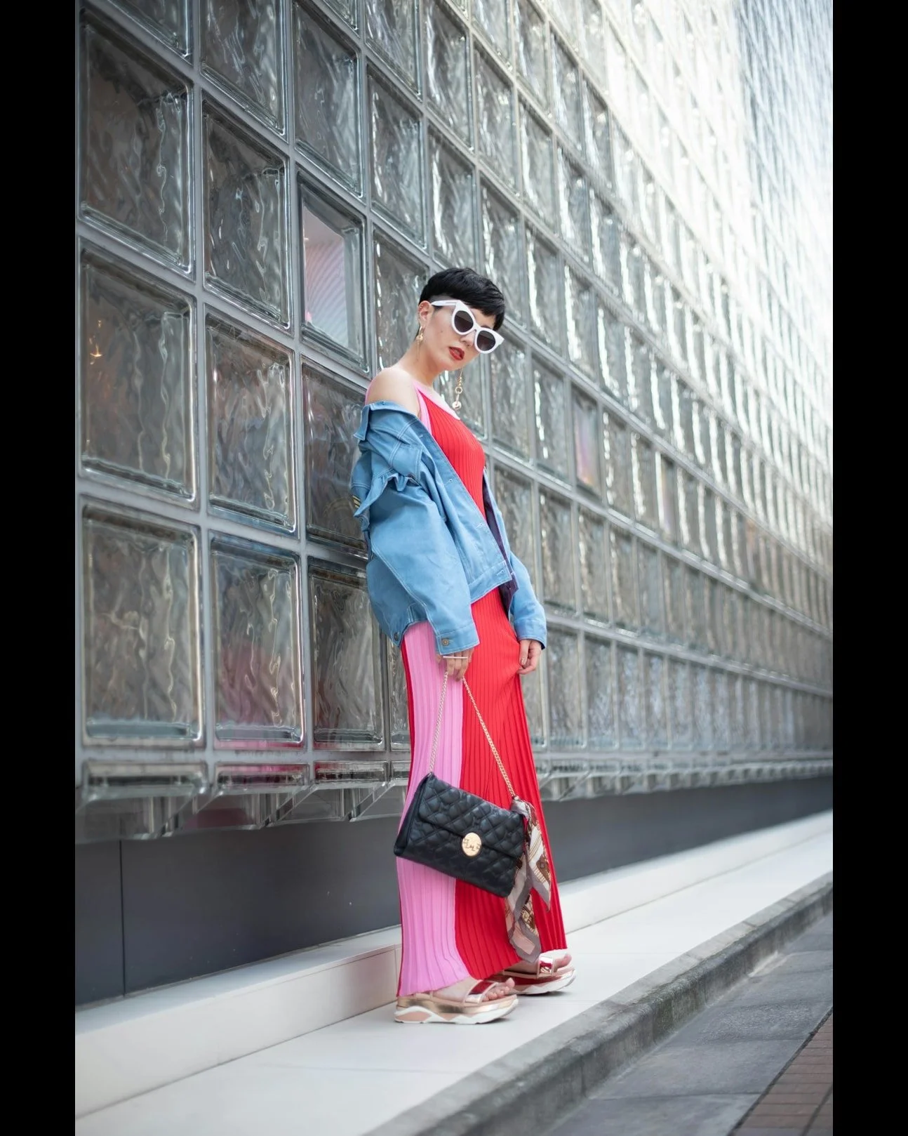 Each outfit has the potential to tell your story. 

Are you ready to rewrite yours?

Join me in embracing the process of self-discovery through fashion that resonates with your true essence. 

Let&rsquo;s unleash your inner glow! ✨

 #FashionWithPurp