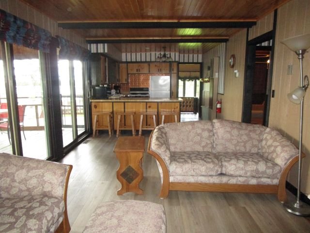 OakLakeCabinLivingRmKitchenArea.jpg