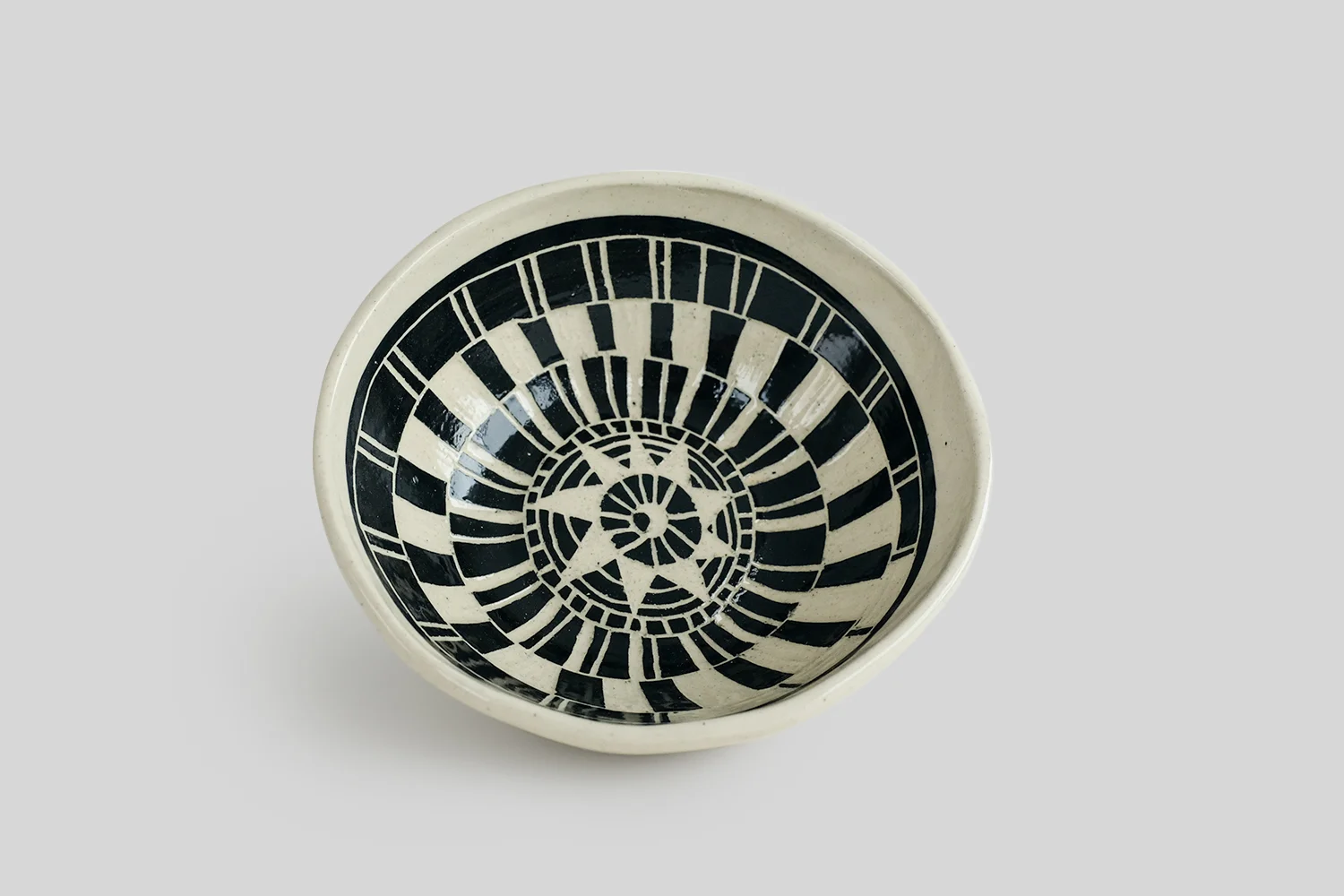 Bowl-0001-a.jpg