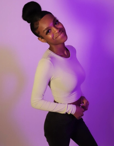 Ariana Ford | R&amp;B Artist