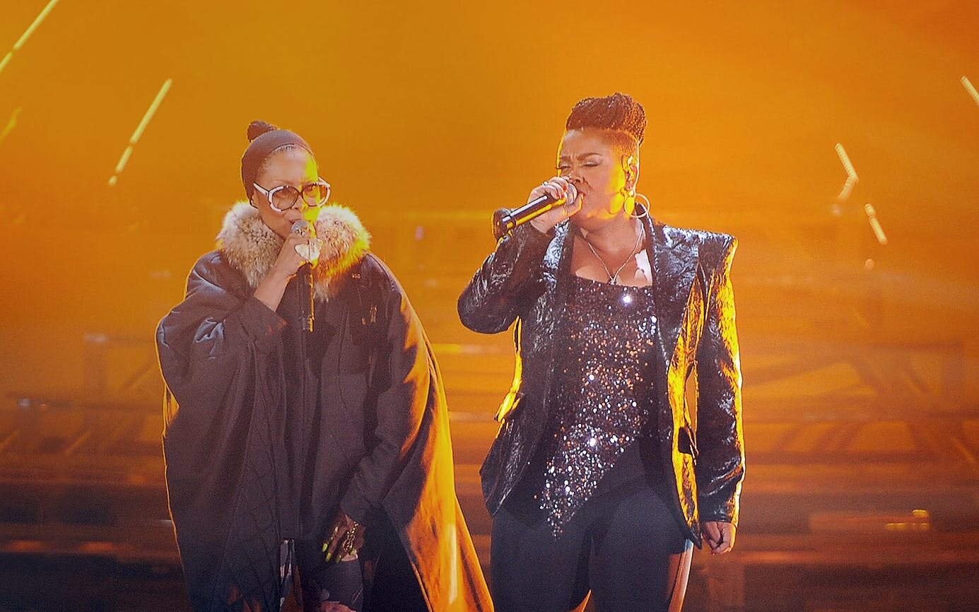 Erykah Badu And Jill Scott Was More Than A Battle, It Was An Iconic Moment Between Queens