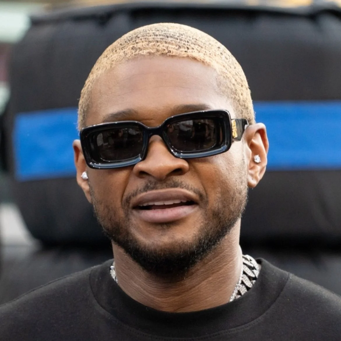 Usher's 'Rendezvous In Paris' Concert Film Coming to Theaters