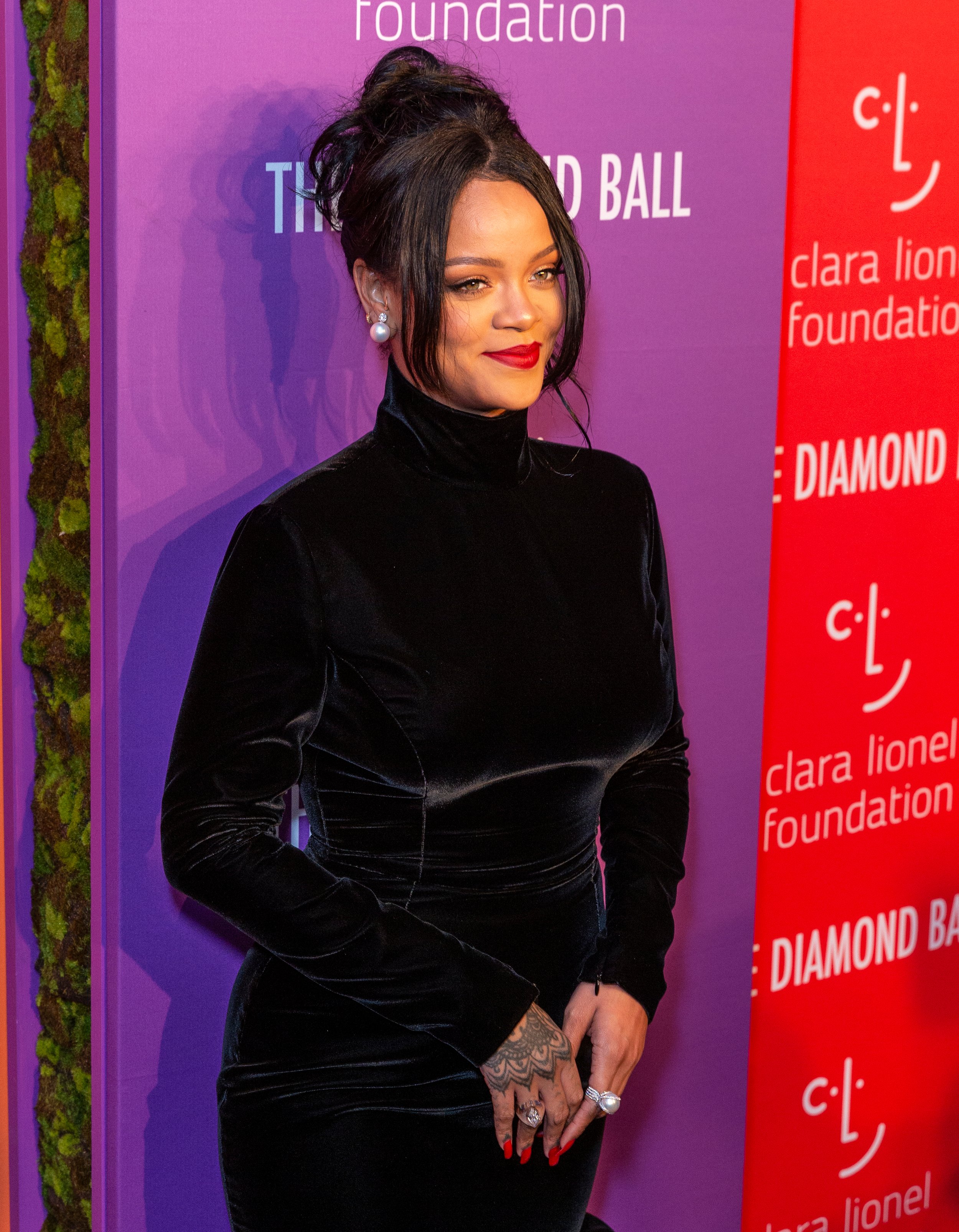 Rihanna Launches Savage X Fenty Maternity Collection For Moms &amp; Moms-To-Be