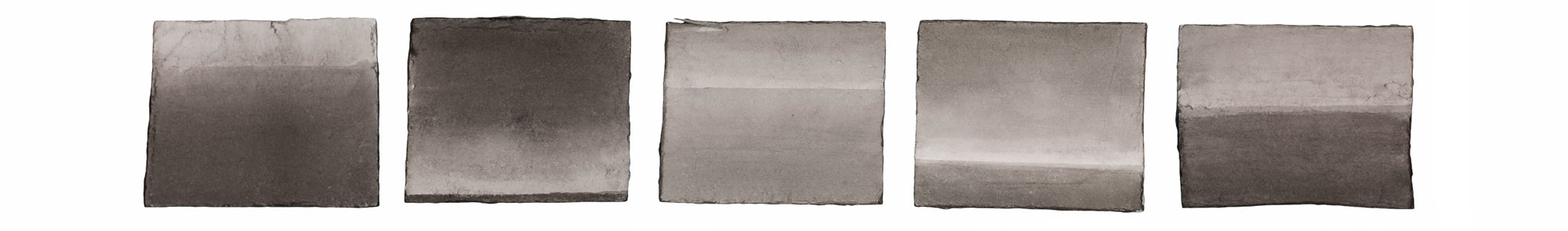  Sem Título, 2017. Nanquim   sobre   papel. Cada 9 x 7,5 cm | 51 x 7,5 cm (Conj.&nbsp;de 5 imgs.)    Untitled, 2017. Ink on paper. Each 9 x 7,5 cm | 51 x 7,5 cm (Set of 5 imgs.)  