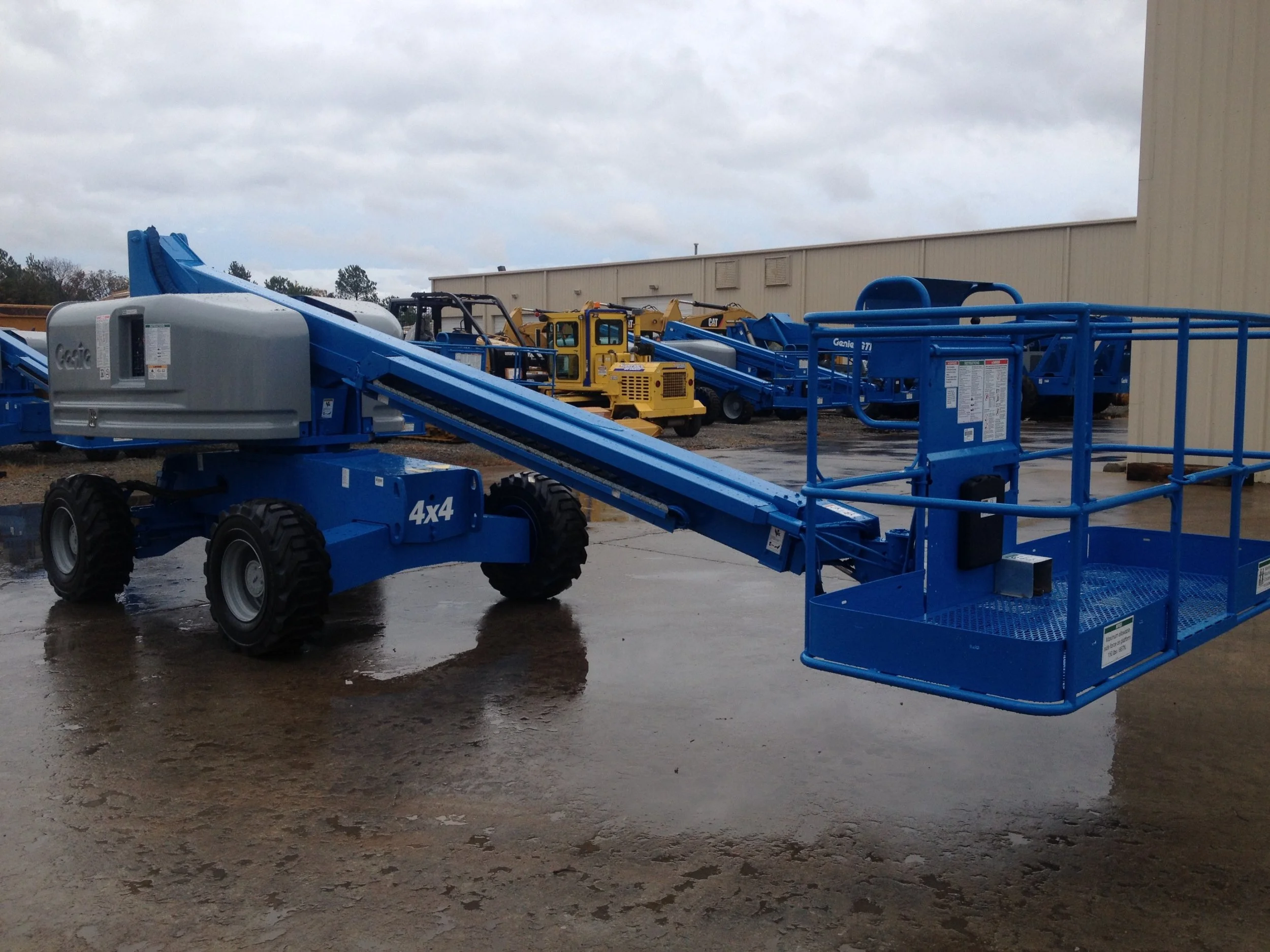 GENIE-S40-TELESCOPIC-BOOM-LIFT-AERIAL-WORK-PLATFORMS-AMERICAN-PRIDE-RENTAL-EQUIPMENT-AND-SALES6.jpg