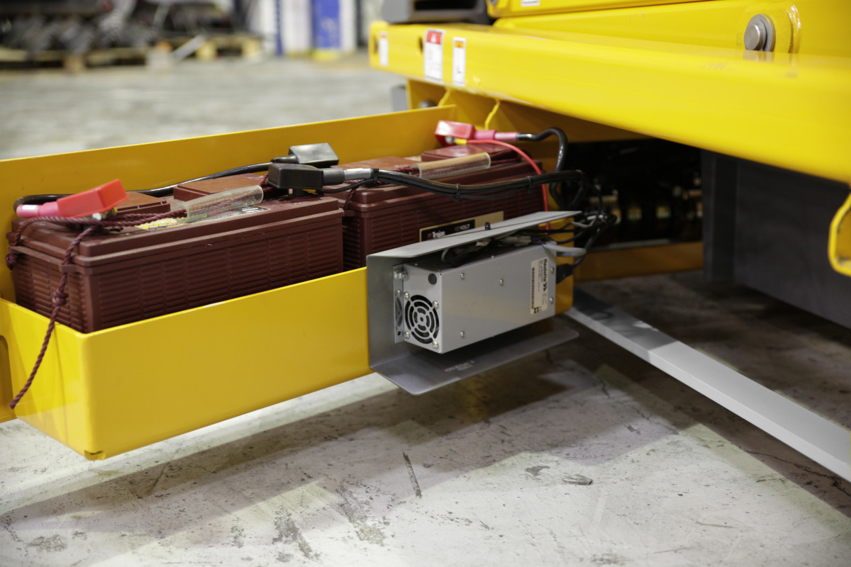 HAULOTTE OPTIMUM 1930 ELECTRIC SCISSOR LIFT