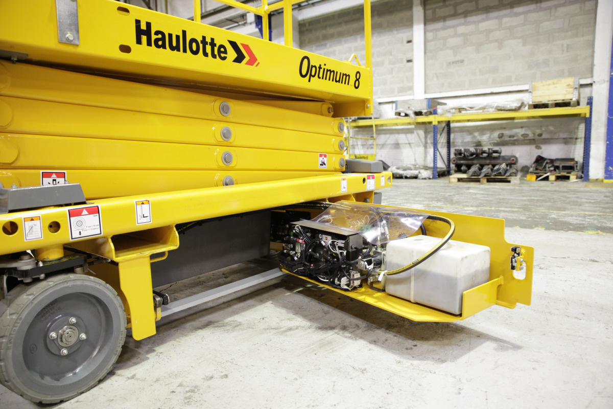 HAULOTTE OPTIMUM 1930 ELECTRIC SCISSOR LIFT