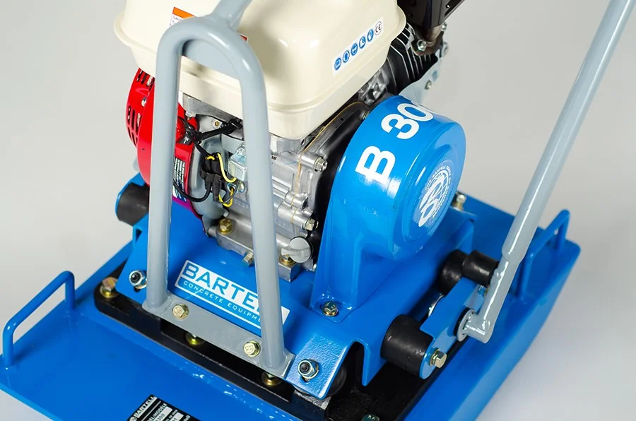 BARTELL-B300-FORWARD-PLATE-COMPACTOR2.jpg