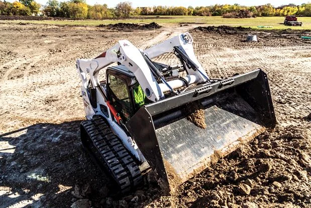 BOBCAT-S590-WHEELED-SKID-STEER7.jpg