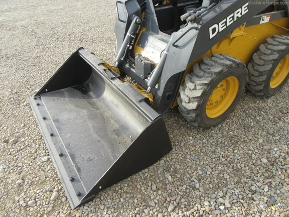 JOHN-DEERE-314-G-WHEELED-SKID-STEER5.jpg