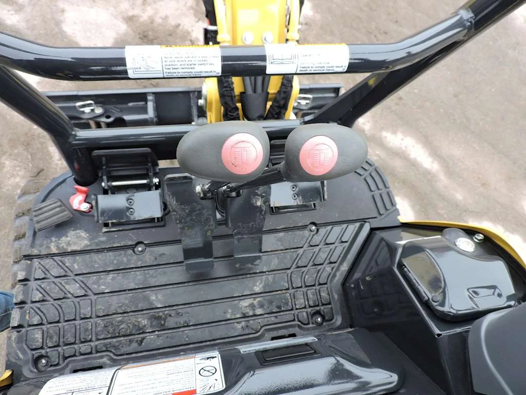 VI017-EXCAVATOR4.jpg