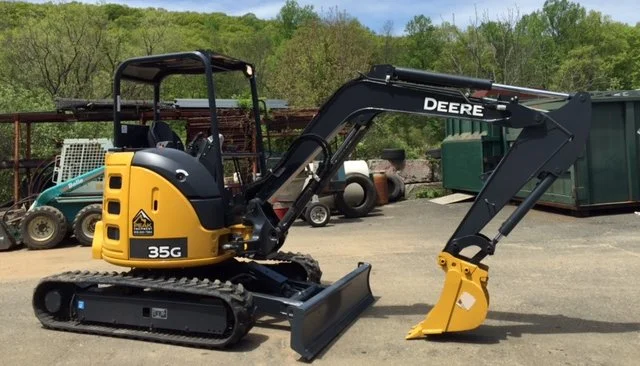JOHN-DEERE-35G-MINI-EXCAVATOR3.jpg