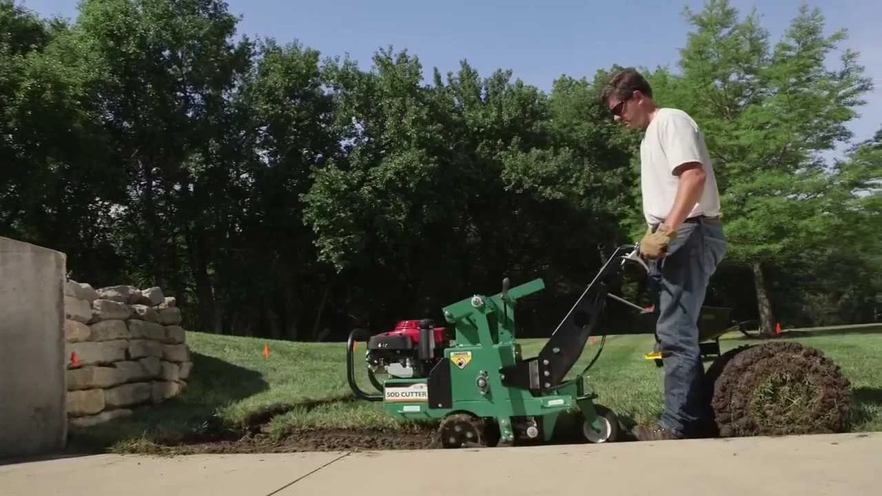 BILLY-GOAT-SC180H-WALK-BEHIND-GAS-SOD-CUTTER2.jpg