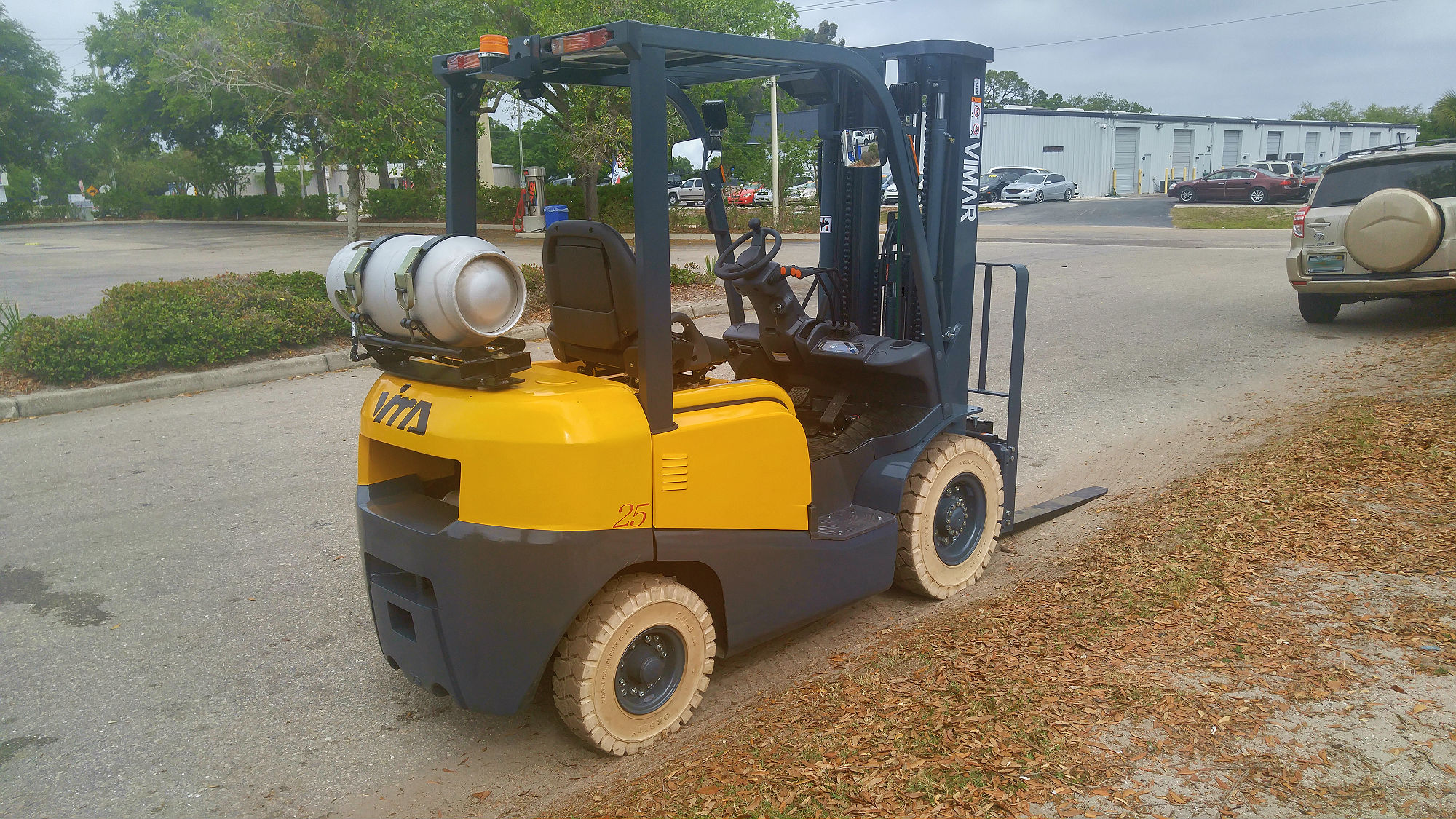 Vimar Fg25 C 5000lb Capacity Cushion Tire Lpg Forklift American Pride Rental Equipment Sales