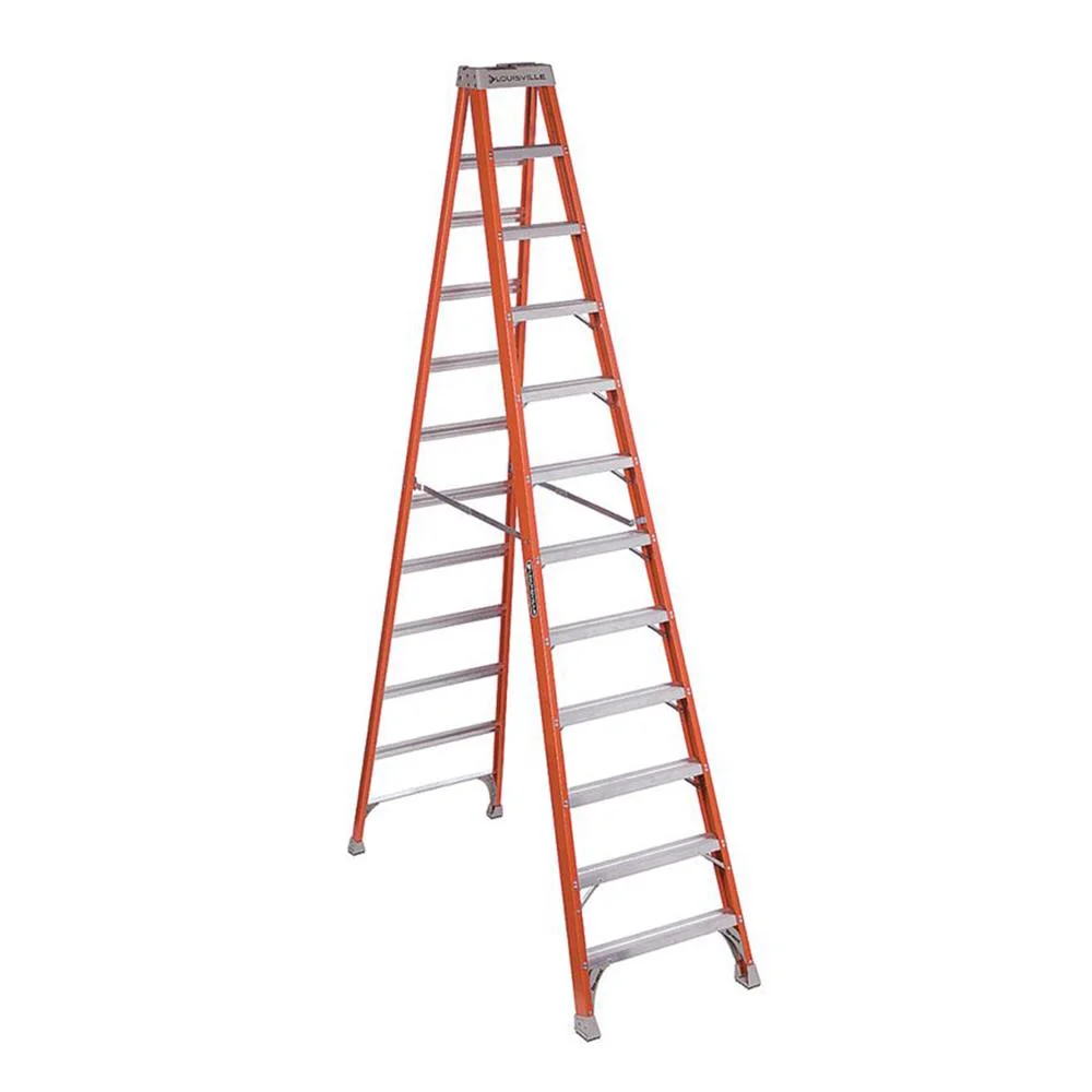 12 FT STEP LADDER