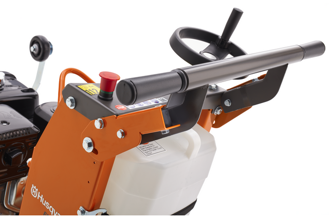 American Pride Rentals Husqvarna FS400 2.png