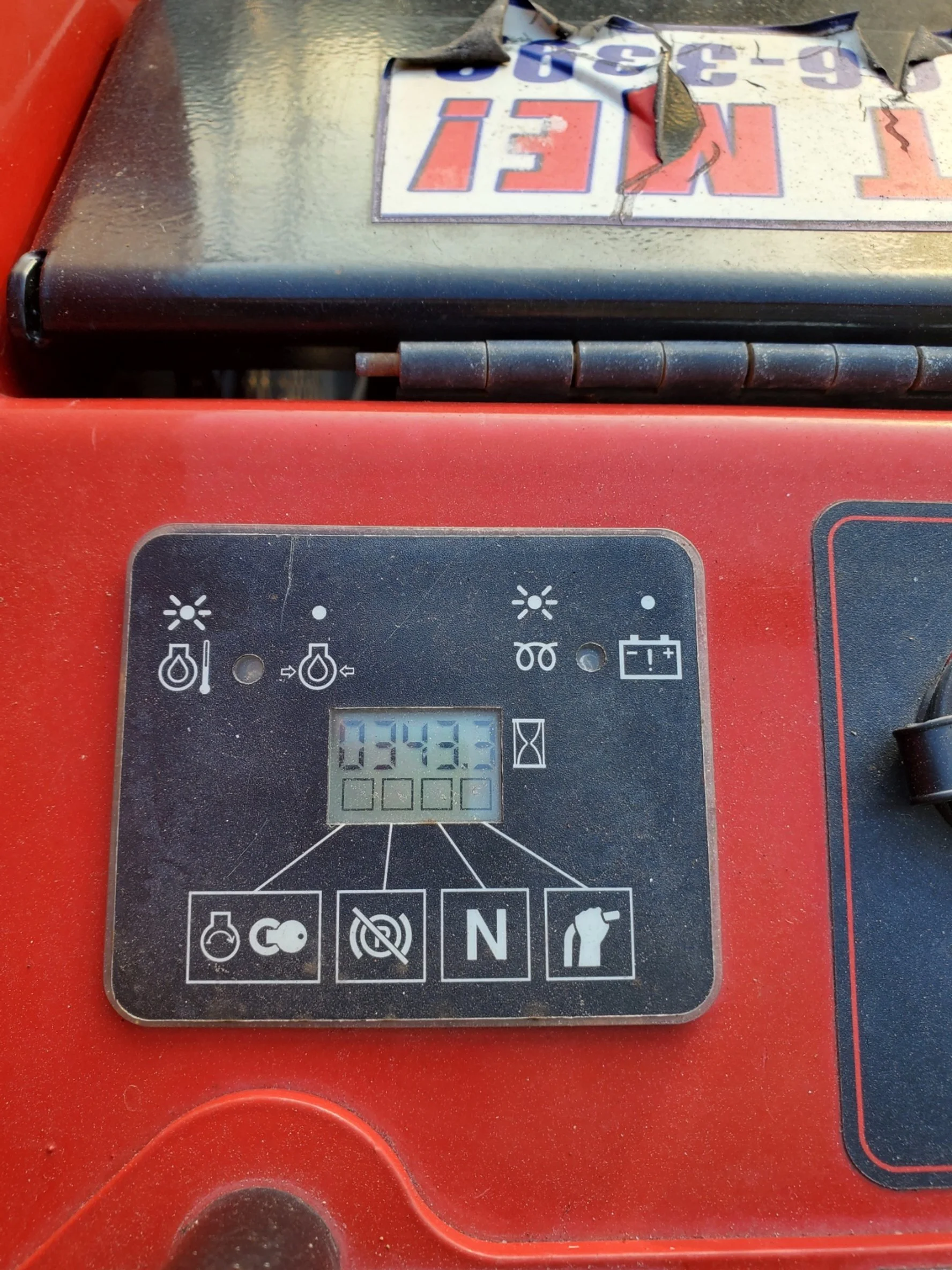 American Pride Rentals Toro Dingo 852 1.jpg