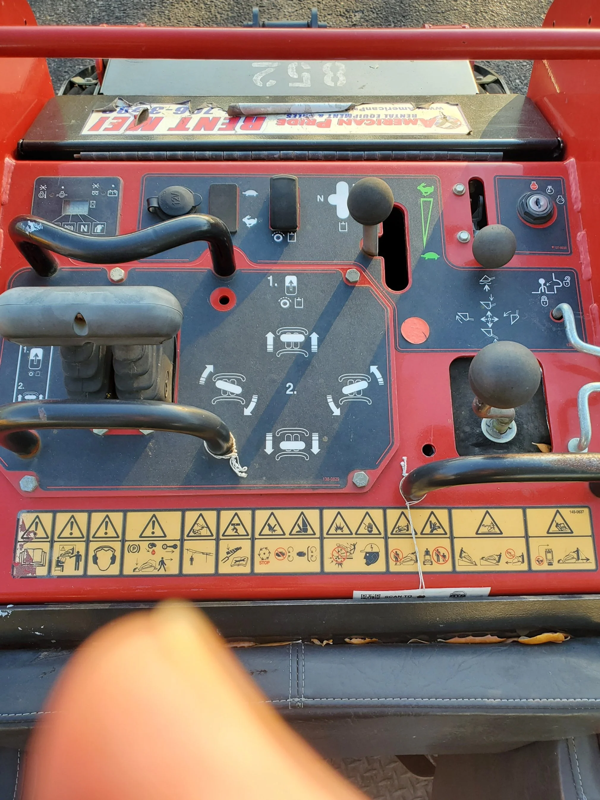 American Pride Rentals Toro Dingo 852 2.jpg