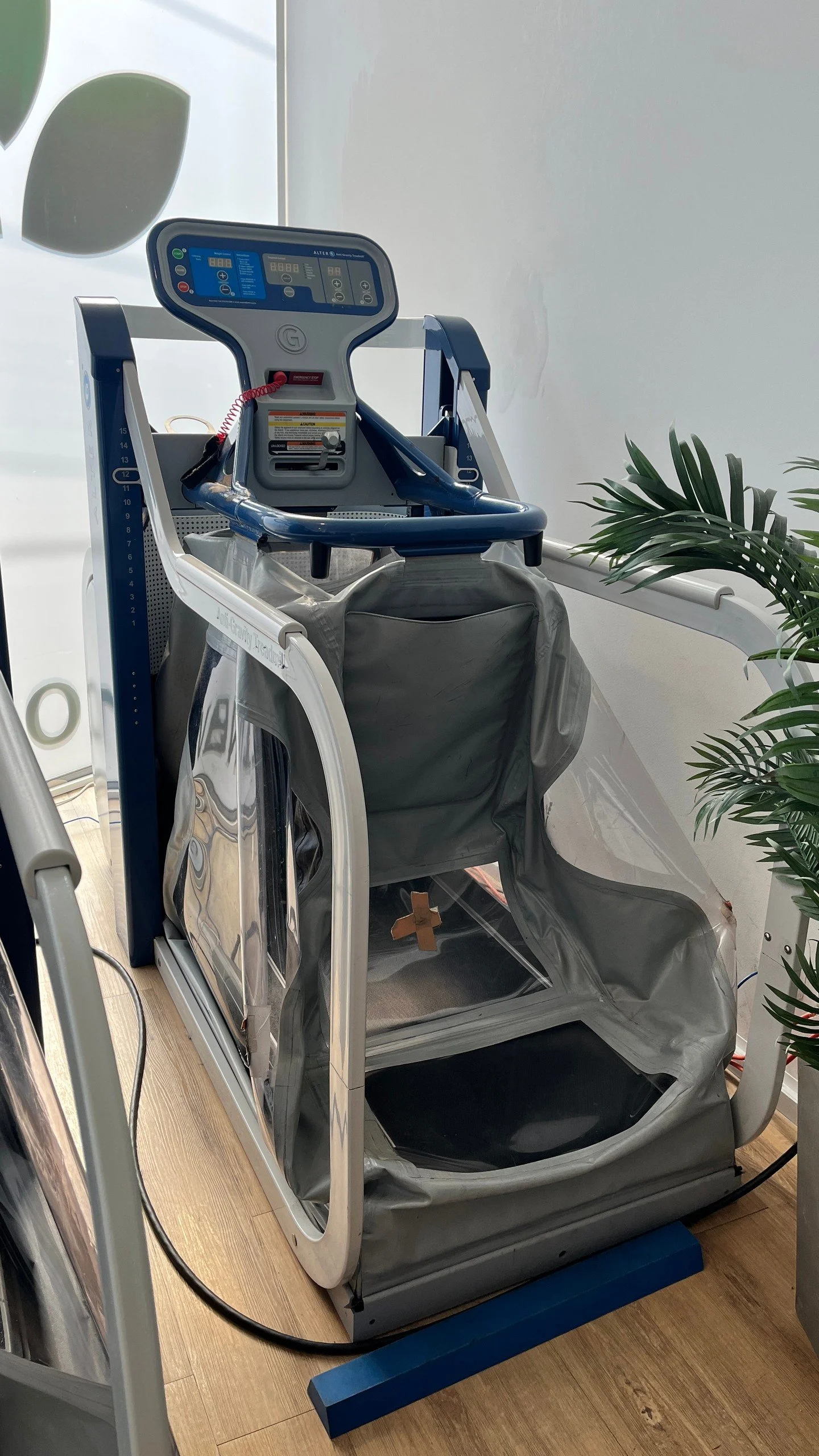 Working with so many runners and knee/ankle injuries this is such a great piece of equipment. It's called an Alter-G and it allows us to get people back to walking or running earlier while managing the load through the injured tissue