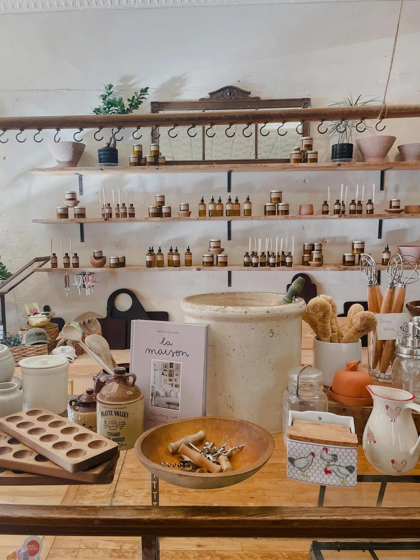 Fresh shop, fresh products. The candle wall is full and the vintage finds are bountiful. Restocked on seeds, plant food and home goods. Products are rolling in daily.