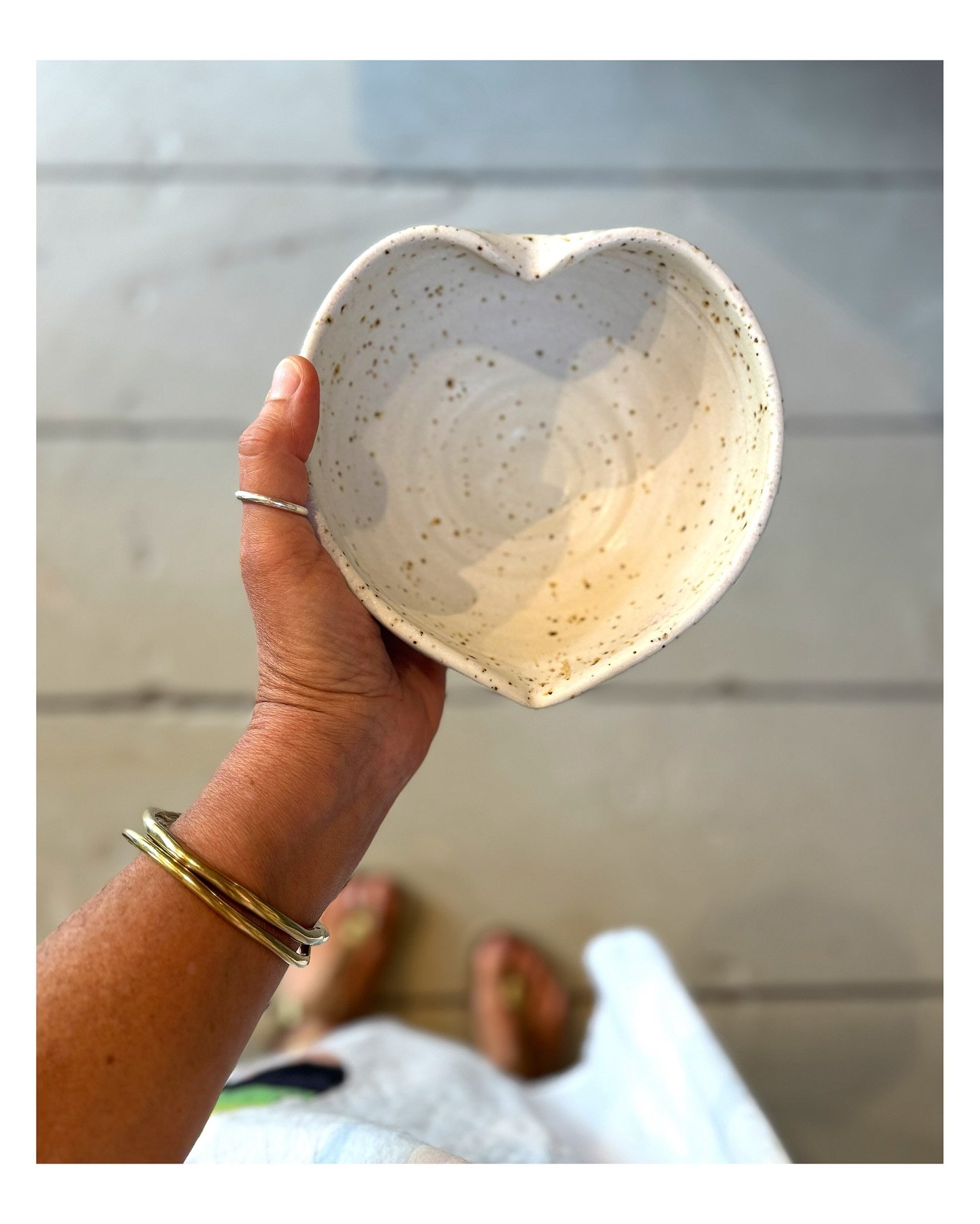 I wanted to introduce you to an absolutely wonderful soul I met today named Rubyanne @wildflowerpottery_cc - Her family has the most extraordinary ceramics gallery in a glorious barn hand built by her Father here on the Cranberry Highway &hellip; las