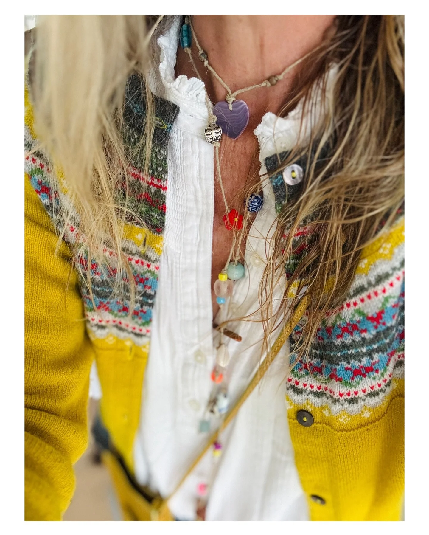 A wampum 💜  heart which I strung together with other meaningful beads and shells… I also looked up wampum as it had a lot more history than I was familiar with…
“Wampum are traditional shell beads made by Indigenous peoples of t