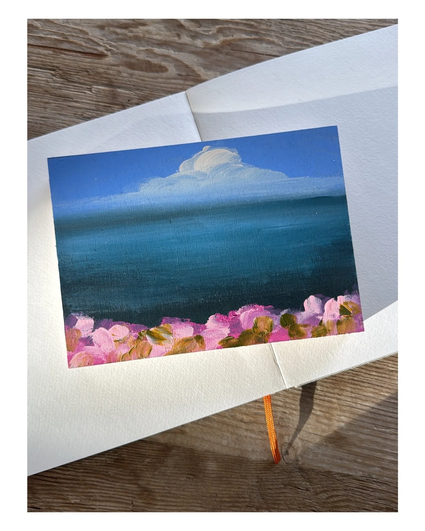 A few Rose Hips and clouds for you this morning as we turn the clocks forward&hellip;. 💛🌸☀️🌿