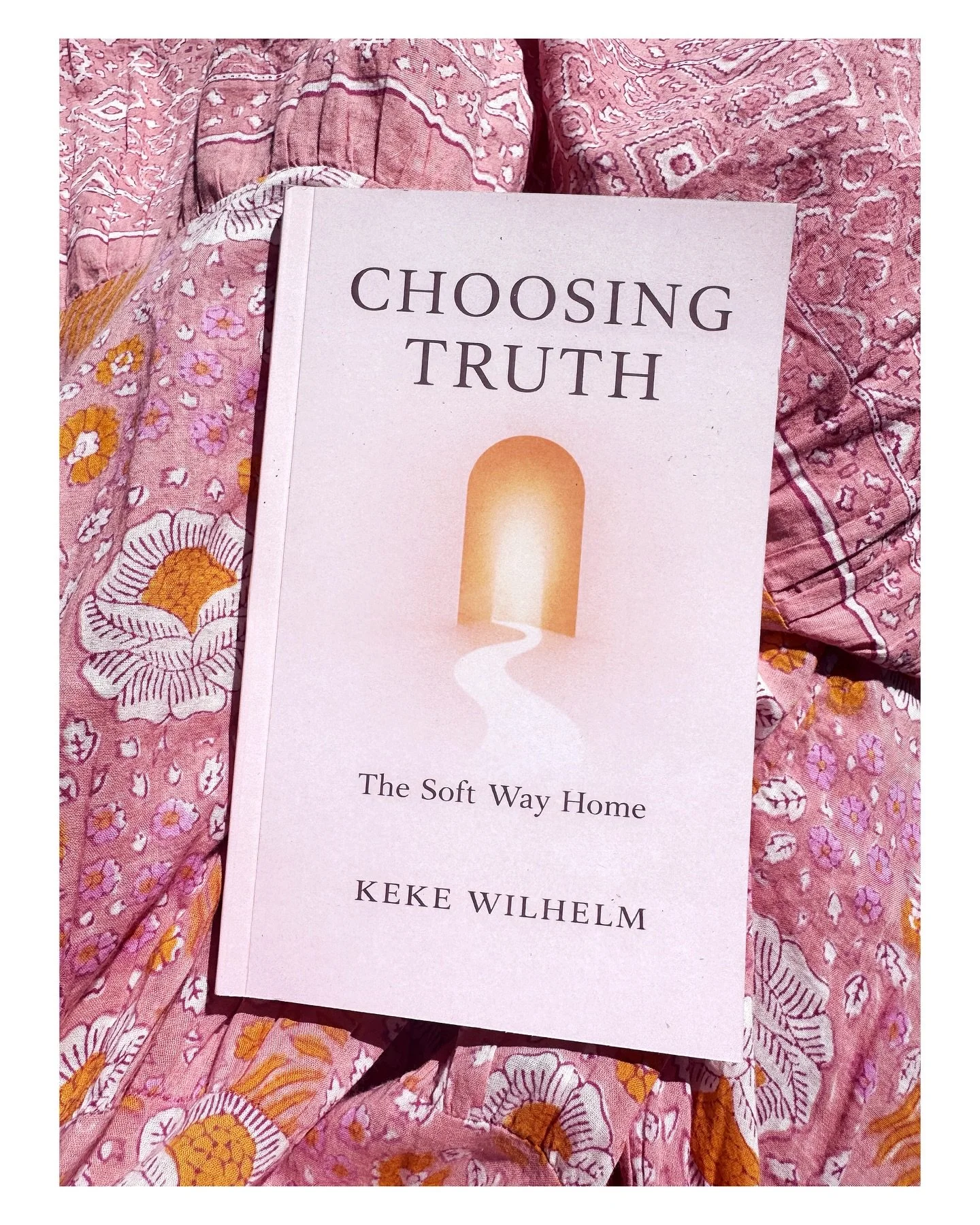 This is one of those books that is hard to put into words, almost like poetry from the heart and just to be FELT &hellip; it&rsquo;s about choosing truth, gratitude, letting go of fear and replacing it with LOVE, and BEing present with what is - and 