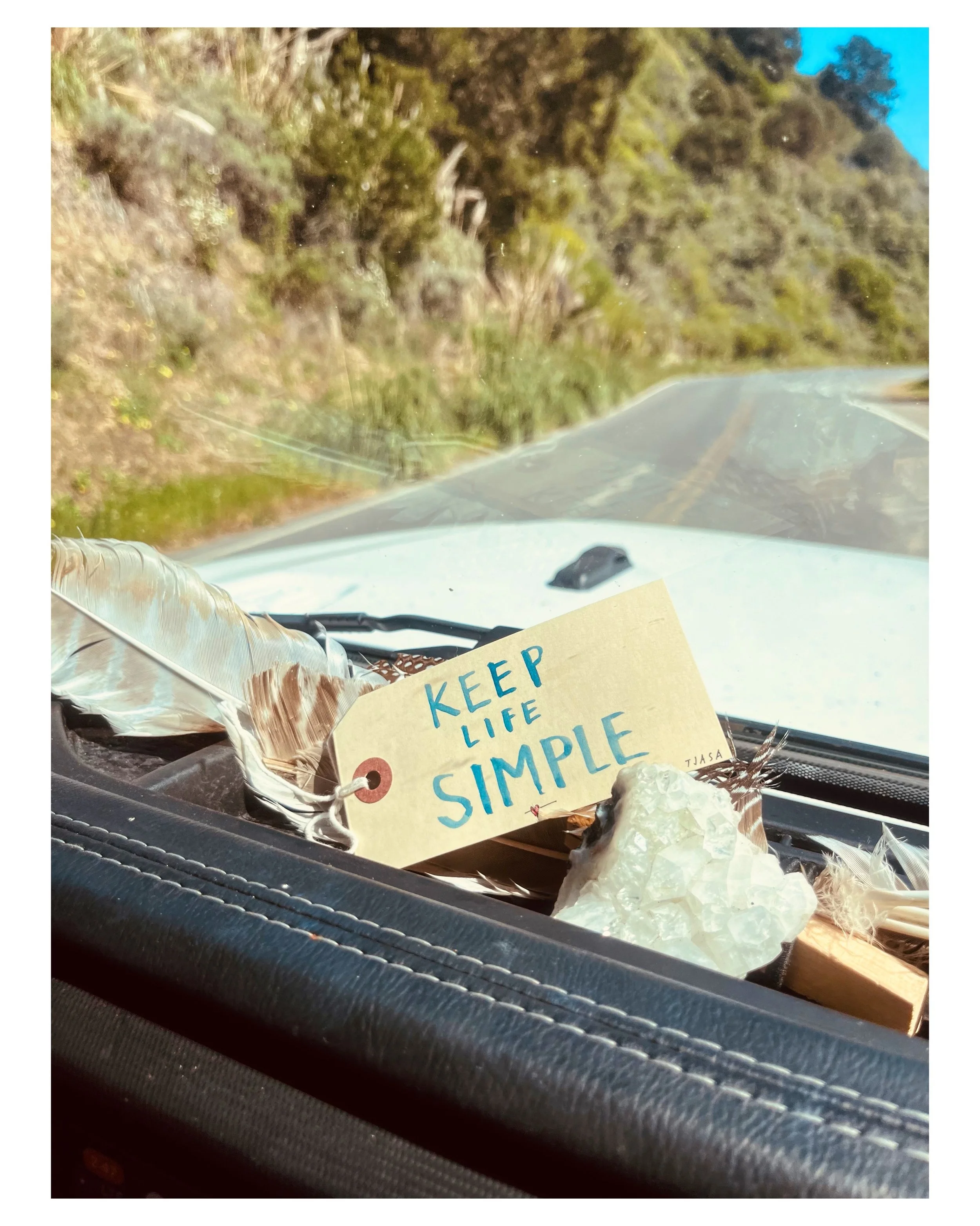 One of my painted messages found and photographed in the wild&hellip; thank you @wildtrayheart 🤍🫶🏼🤍