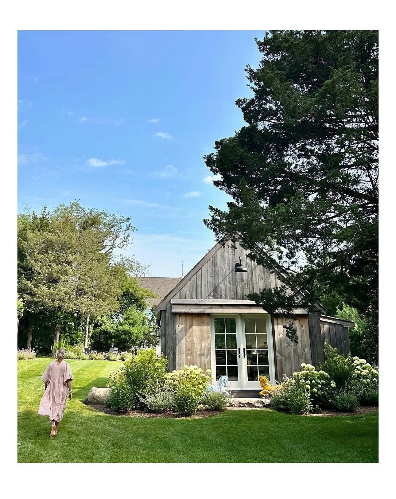 The CAPE studio is ✨OPEN✨ for visitors for the SUMMER!!! 🩵🦋🌿🌊☀️🫶🏼🌼☀️🌸 - just message me when you want to swing by - I&rsquo;m here most of the time except a few off Island adventures but looking so much forward to our paths crossing!!! 🌿🌸🌼