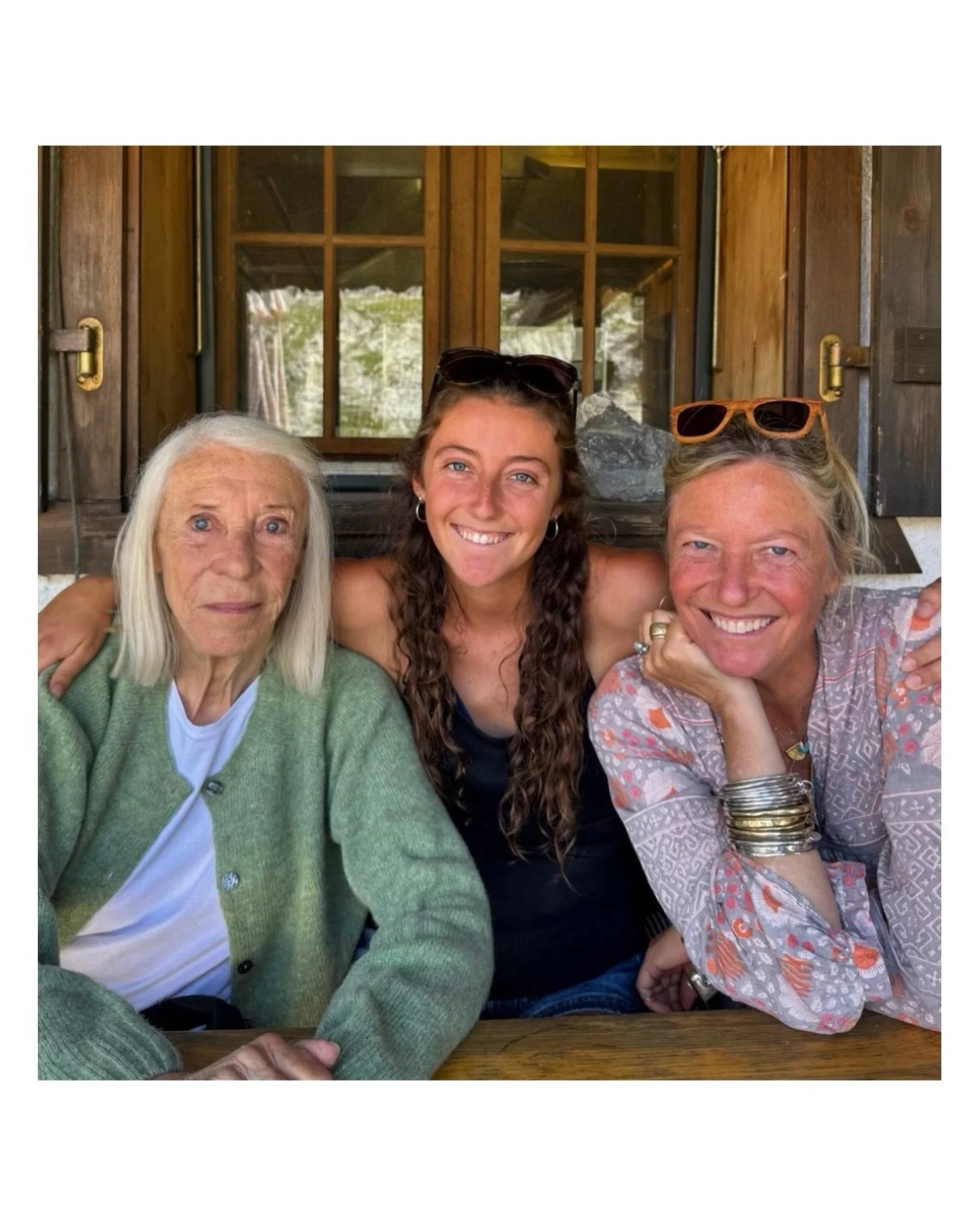 ❣️🇨🇭 Just so grateful for our family time together. ❣️🇨🇭❣️