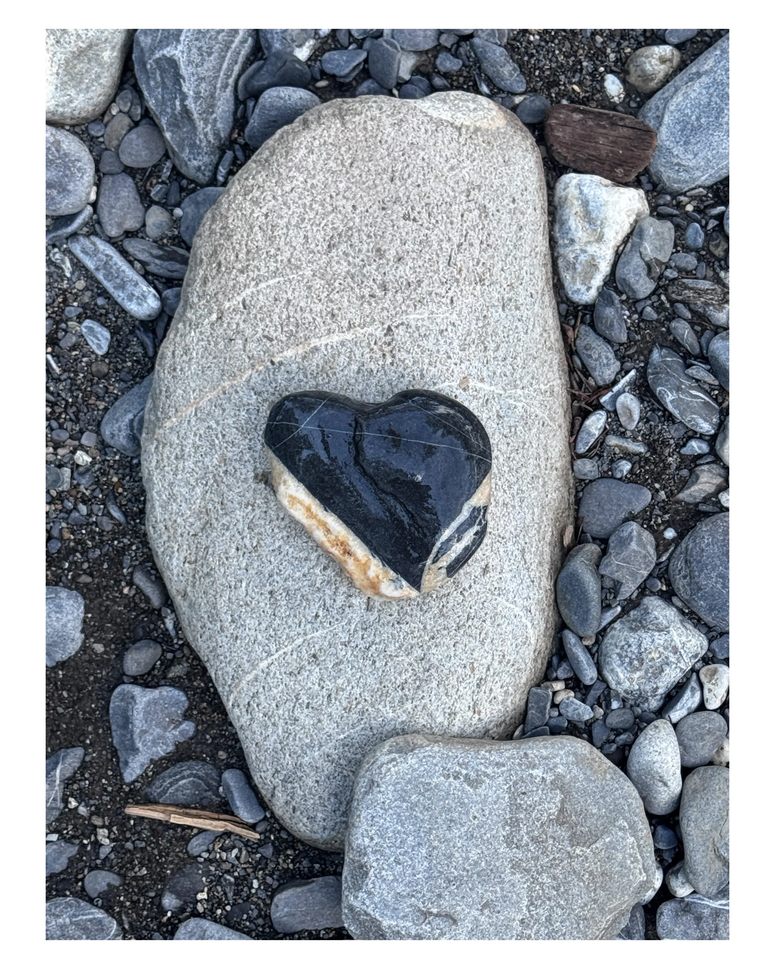 LOVE + WATER + STONE in the mountains&hellip; 🤍🩶🖤
