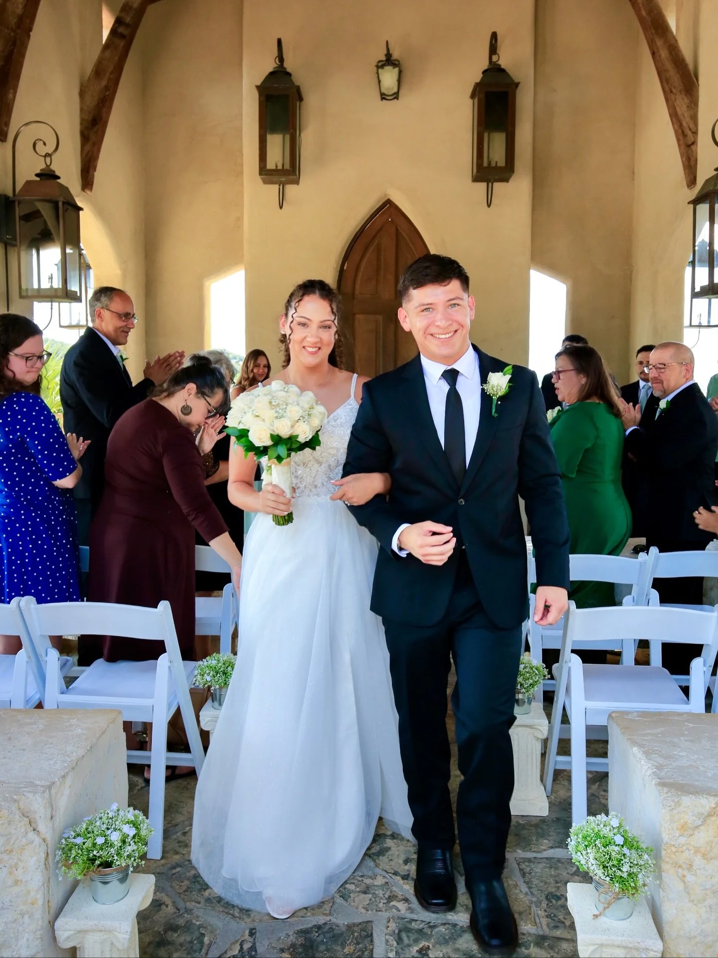 Beautiful hill country weather, beautiful couple ❤️ Brittany+Josh @chapeldulcinea 

#hillcountrywedding #hillcountryvenue #centraltexas #bride #wedsocal #austinwedding #austinweddingphotographer #texasweddingphotographer #weddingphotography #fall #fa