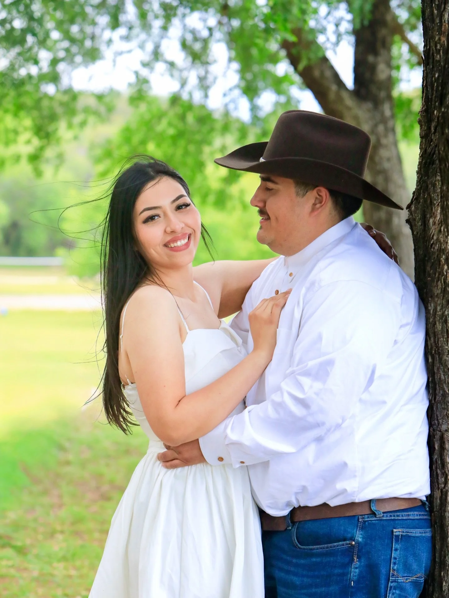 Jamie+Yennifer 

Engagement photos are a beautiful way to capture the excitement and intimacy of a couple stepping into a new chapter together. These sessions focus on genuine connection&mdash;natural moments, quiet laughter, and the way two people s