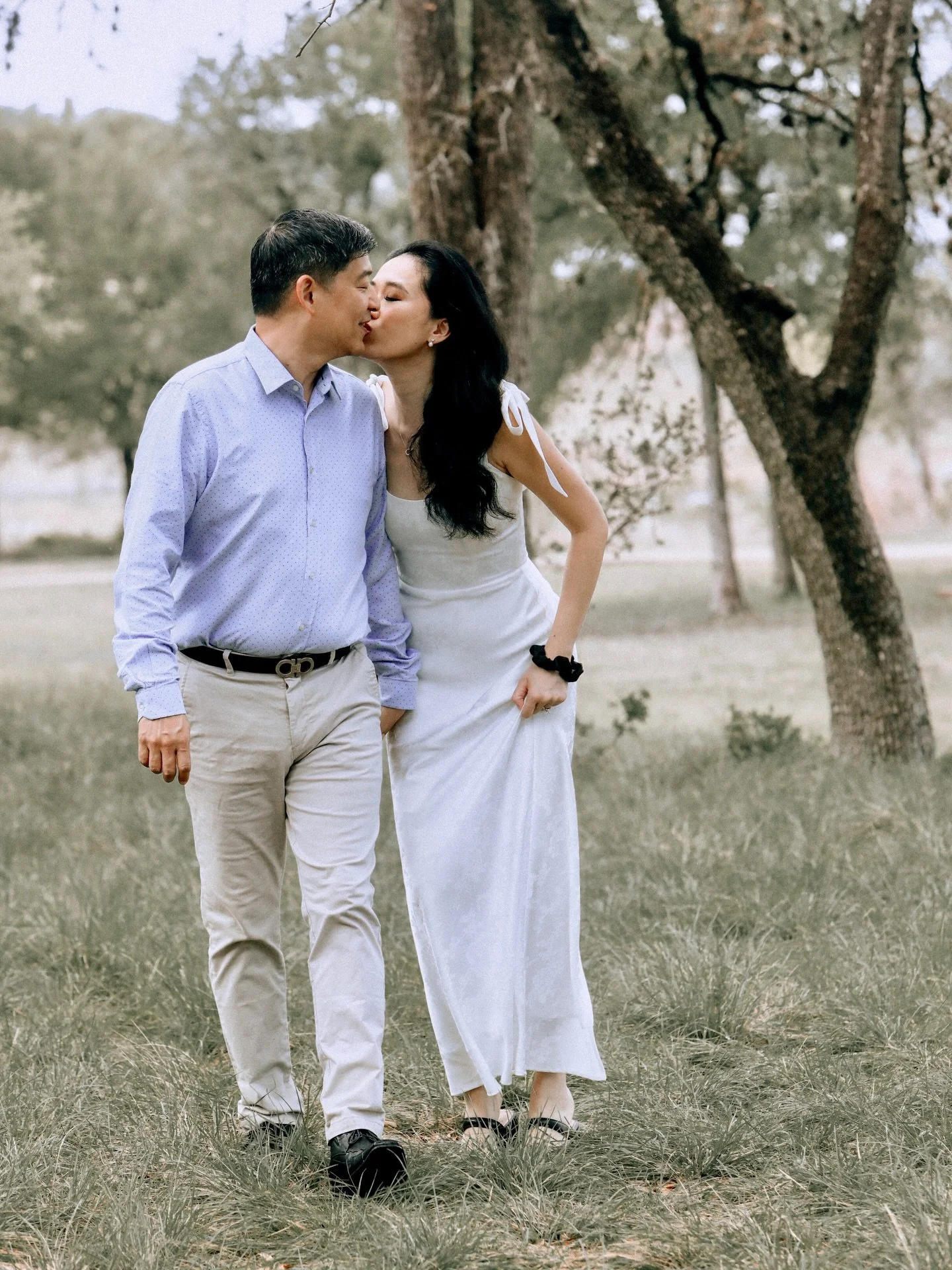 Denny+Thao

Subtle color grading&mdash;often with slightly cooler shadows and warm highlights&mdash;can add cinematic tension, while controlled vignettes and texture help frame the subjects within the scene. The goal isn&rsquo;t to overpower the imag