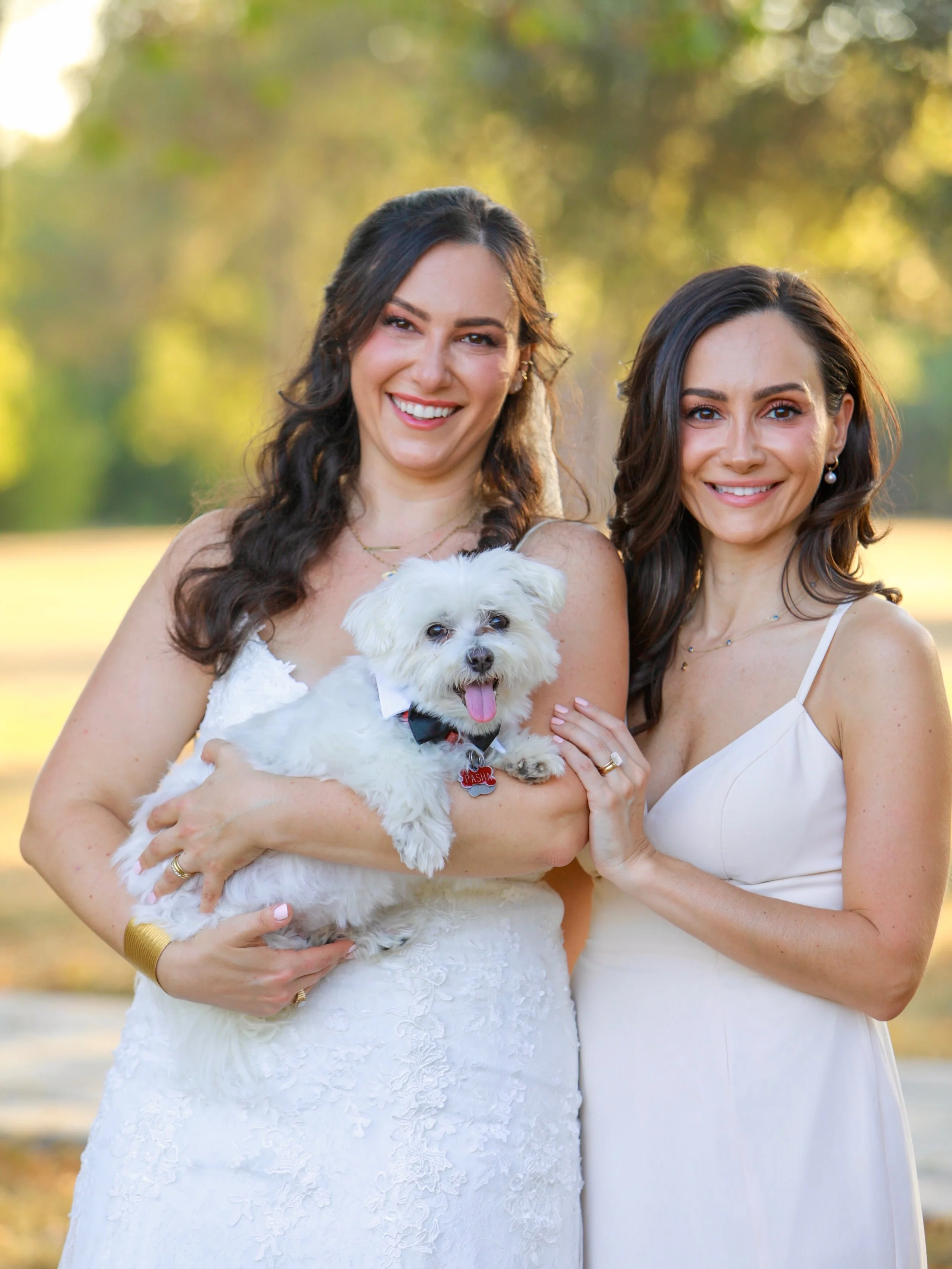 On a wedding day filled with emotion and celebration, the bond between sisters becomes one of the most heartfelt stories captured through portraits. From quiet moments of helping with the dress to shared laughter, tears, and embraces, these images pr