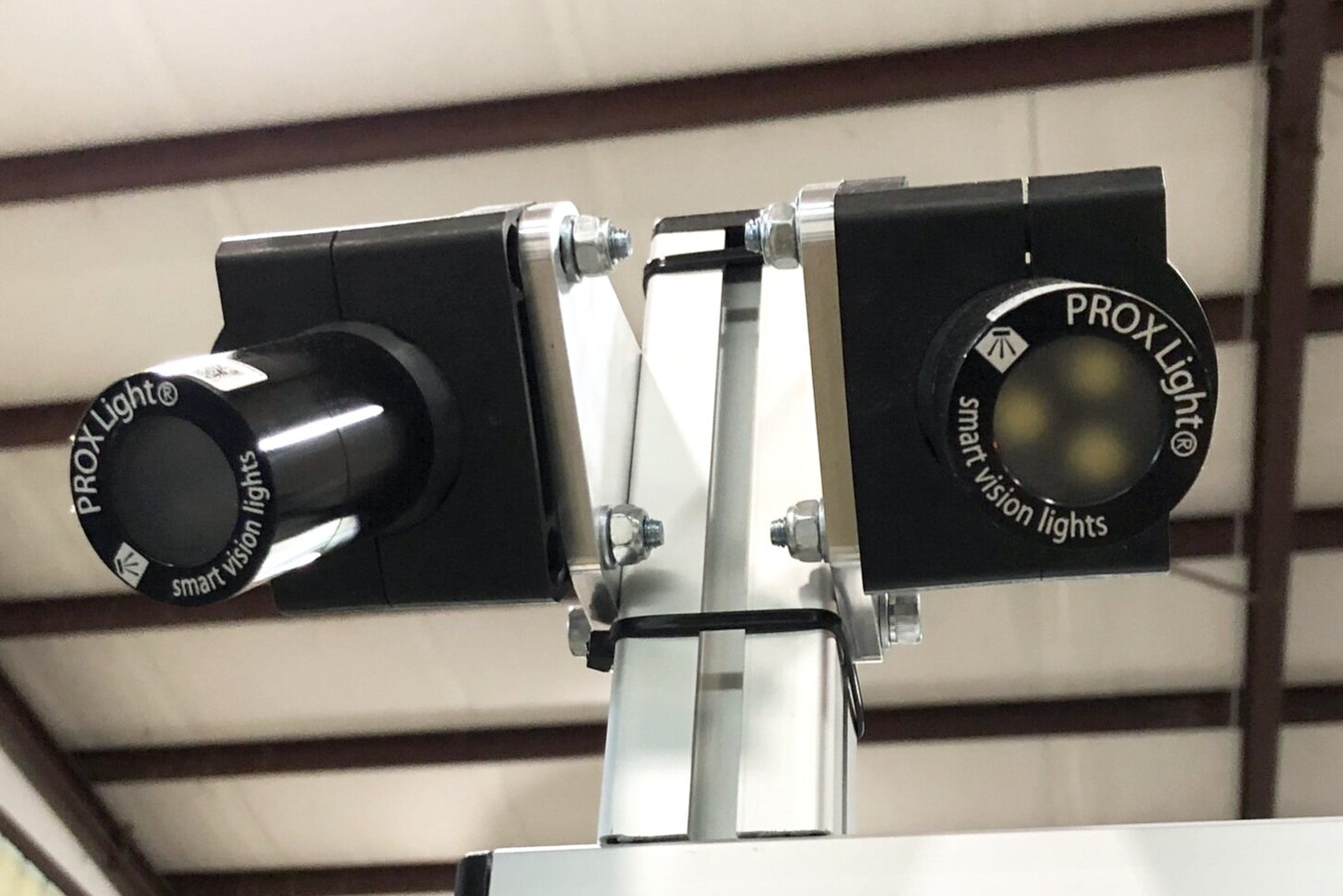 proxlight_smart-vision-lights_Cognex-Universal-Robots_industrial-automation_vision-system_Fitz-Thors-Engineering_Birmingham-AL.jpg