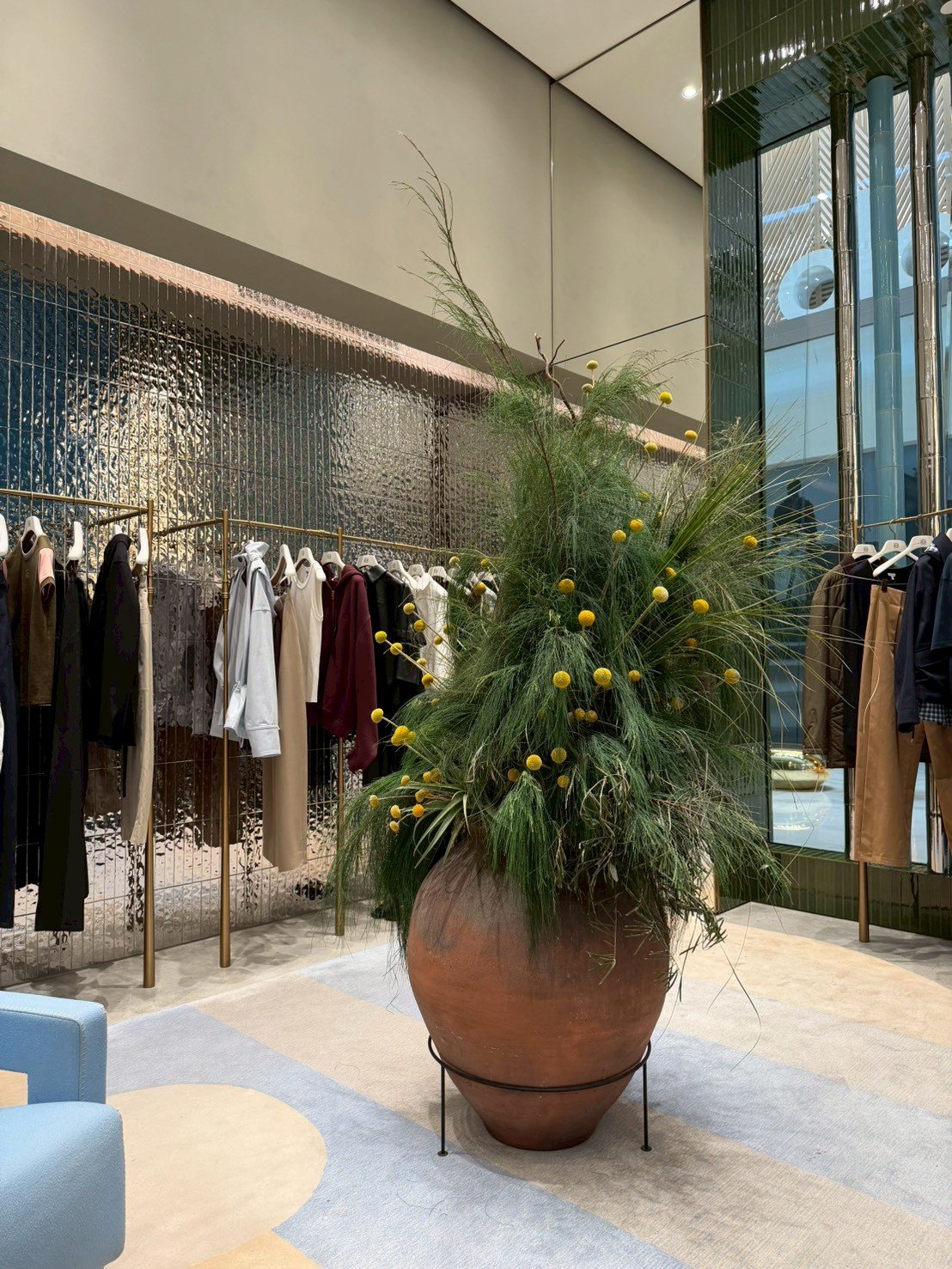 LINE_ALBUM_Loewe display_260319_5.jpg