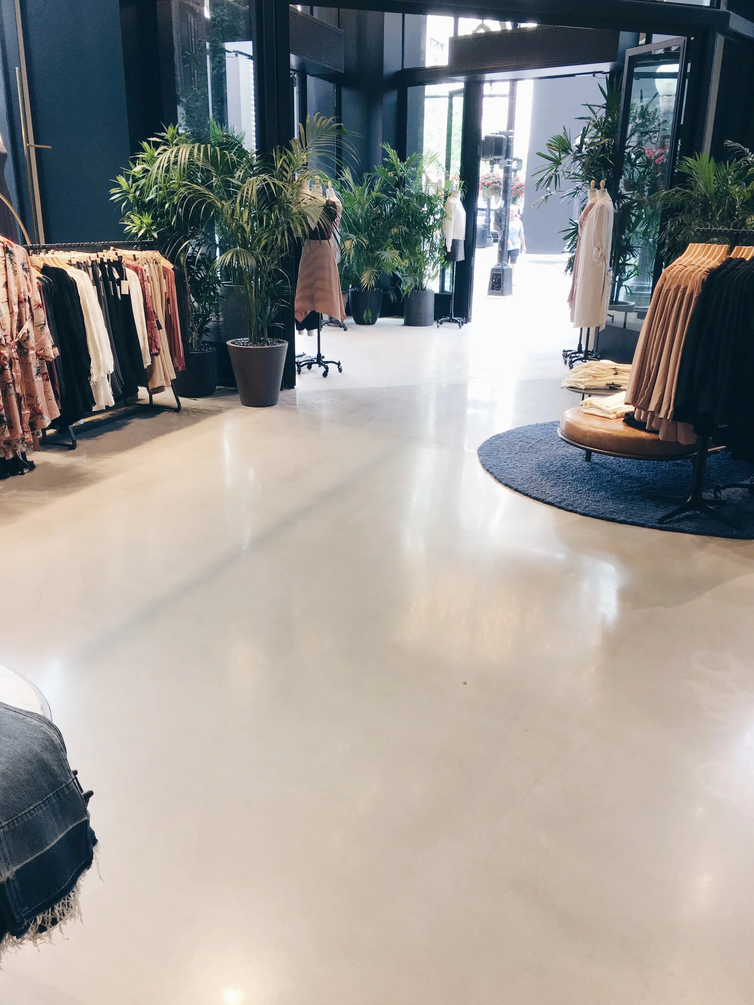 Aritzia Flagship Store | Rush St. Chicago