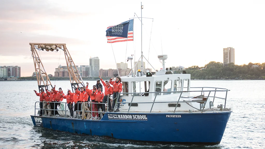 harbor_school_boat_sized_banner.jpg