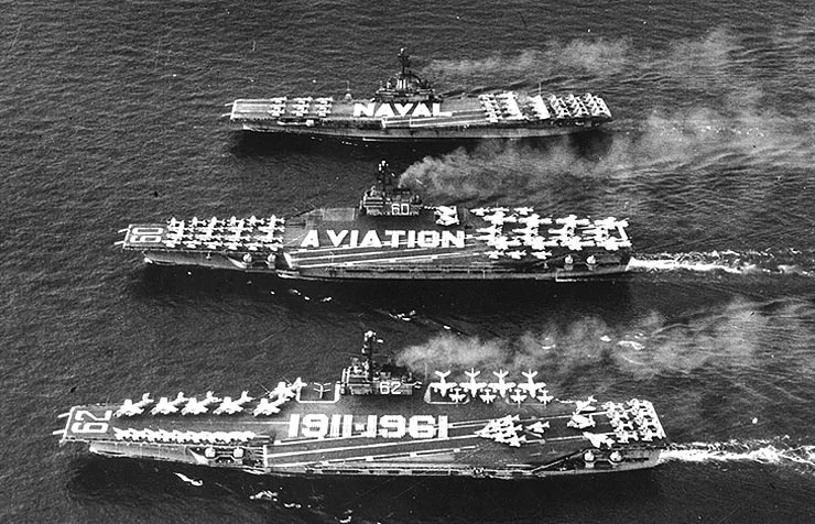 (USS Independence (CV-62), with sister ships, USS Saratoga (CV-60) and USS Intrepid (CV-11))