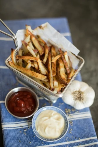 CrispyBakedFries-1.jpg