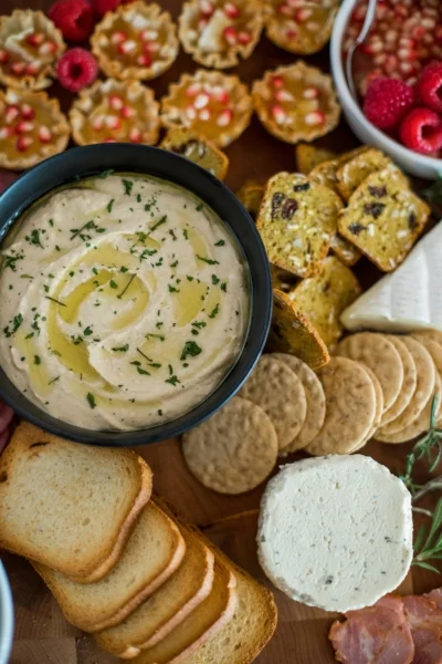 Hummus-2.jpg