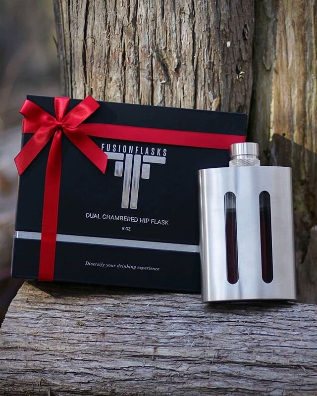 Get Dad a gift that he'll love this year. Our Fusion Flasks giftset comes with our dual chambered flask, funnel and jigger, all wrapped up in our ribbon giftbox 🎀