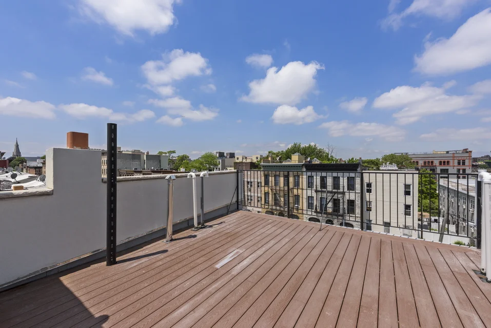 1022 Putnam Avenue TH__11_resize.jpg