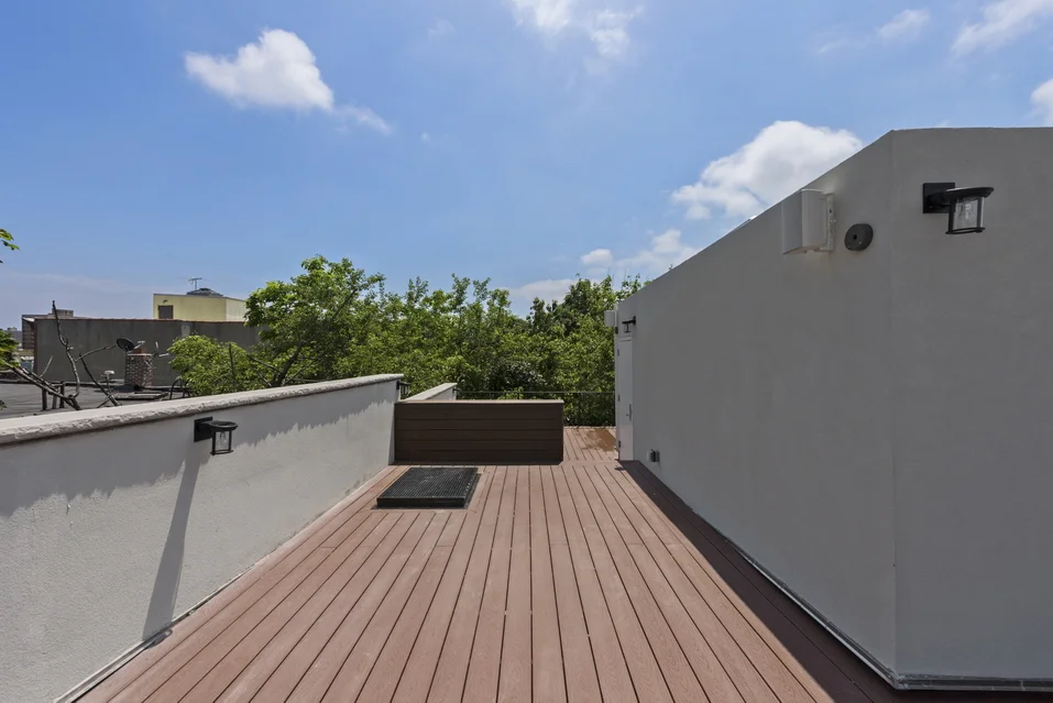1022 Putnam Avenue TH__12_resize.jpg